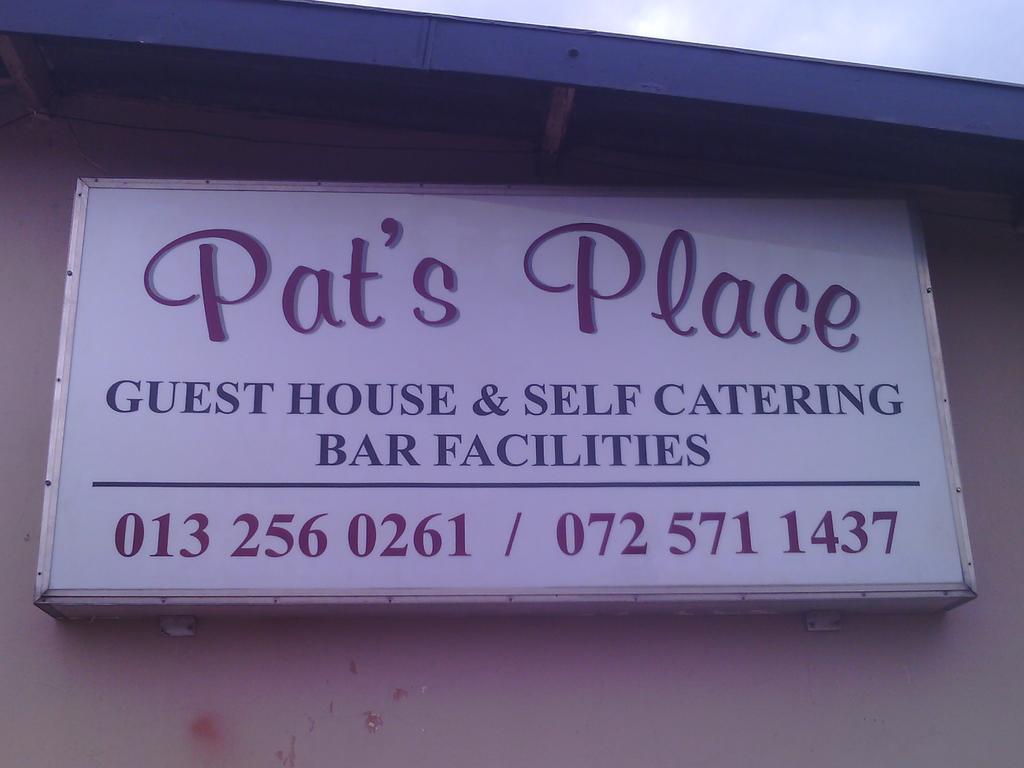 Pat'S Place Machadodorp 外观 照片